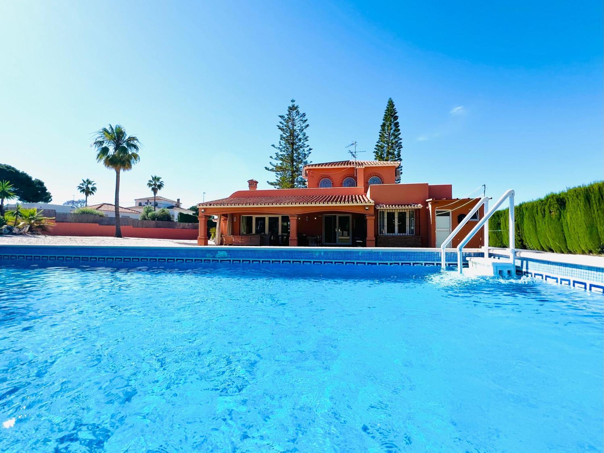 Villa Summer Sol Mediterranea 알하우린데라토레 외부 사진